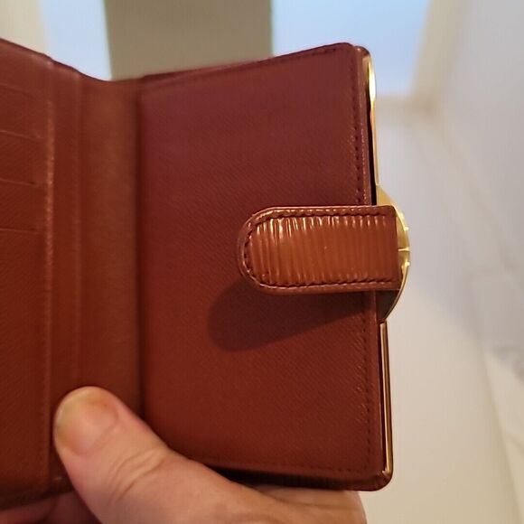 LOUIS VUITTON Porte Monet Bier Viennois Epi Leather Brown Kiss Lock Wallet GUC - Picture 10 of 16